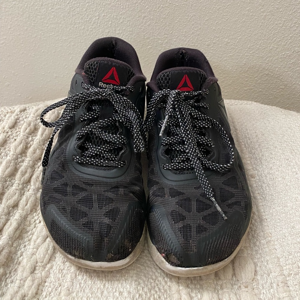Reebok Black and White Trainers - size 7